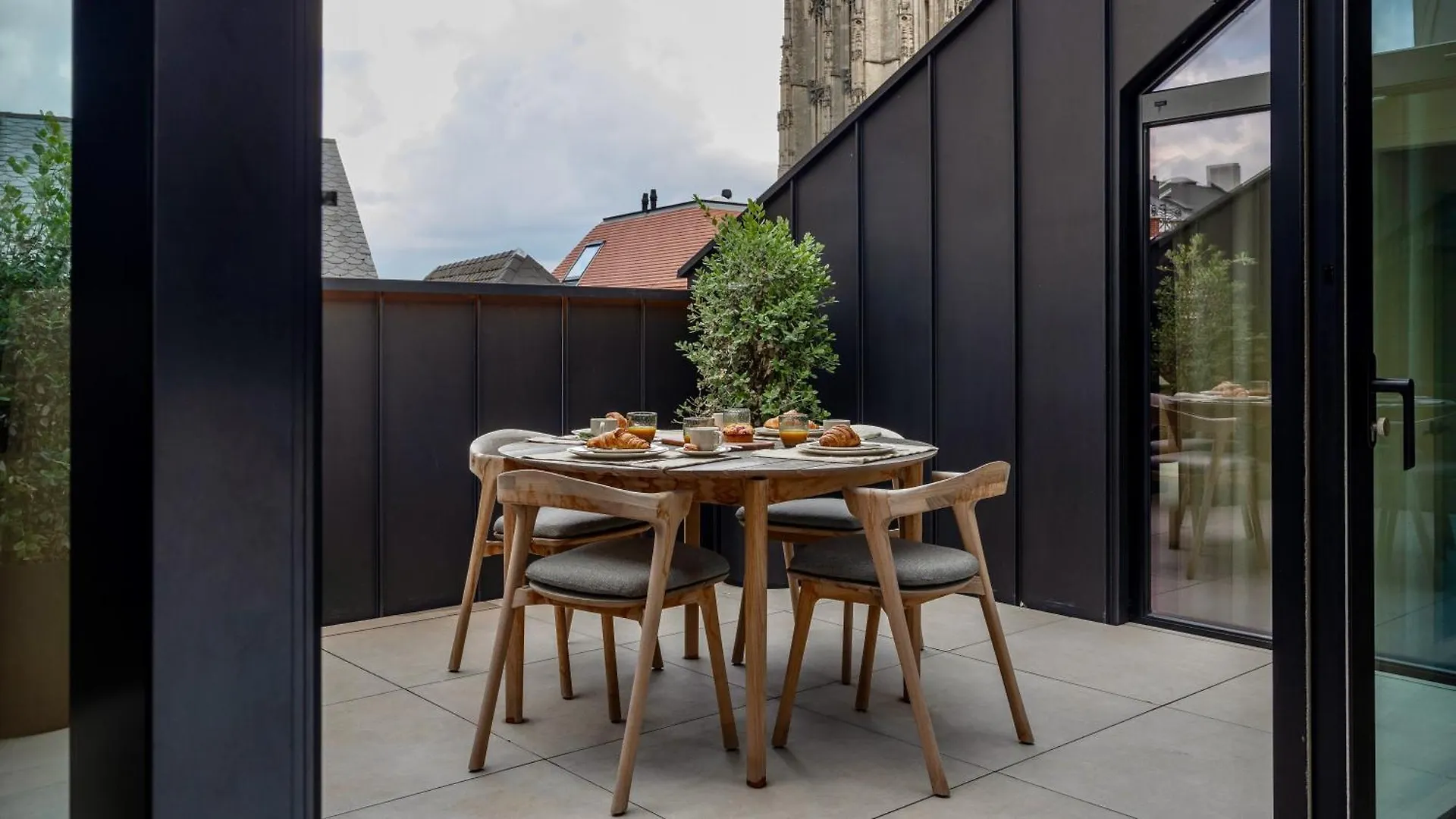 De Gulden Poorte, A Lxryhome Hotel Collection Antwerp 0*,  Belgium